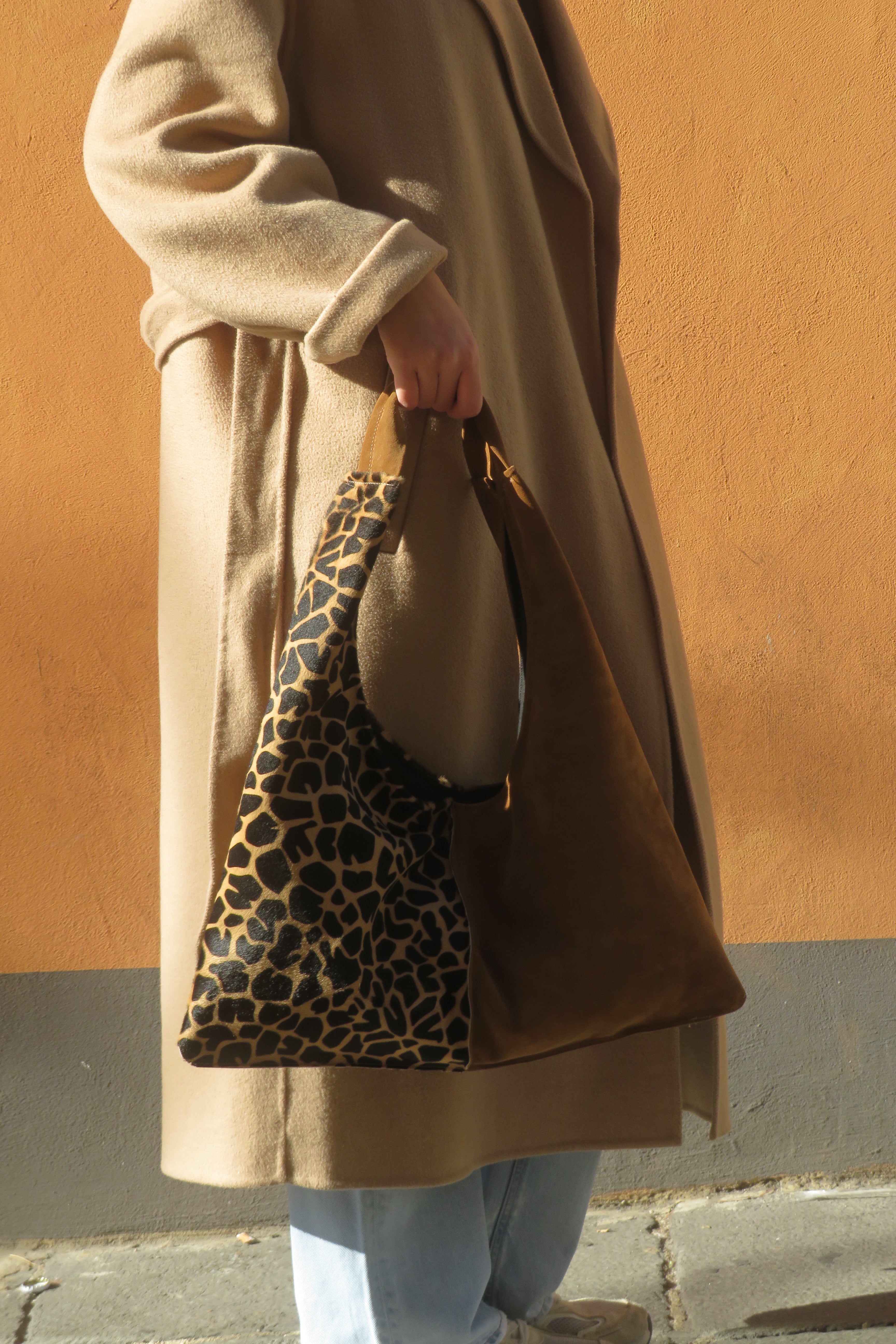 Borsa "Reborn" camoscio camel & cavallino maculato