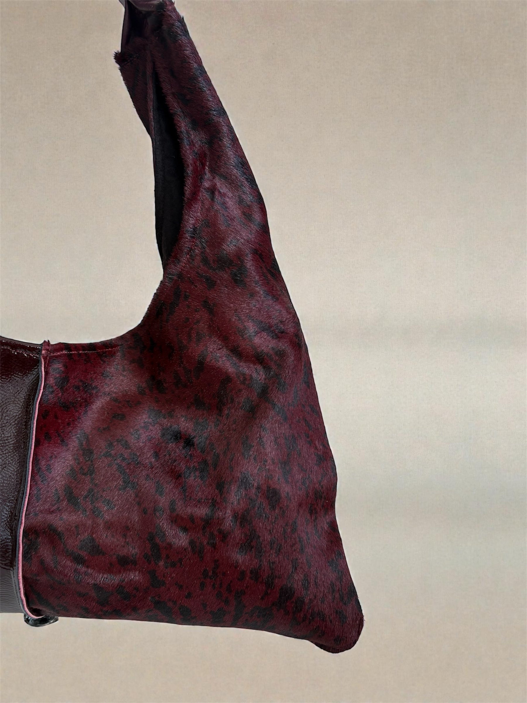 Borsa “Reborn” pelle lucida bordeaux & cavallino maculato bordeaux