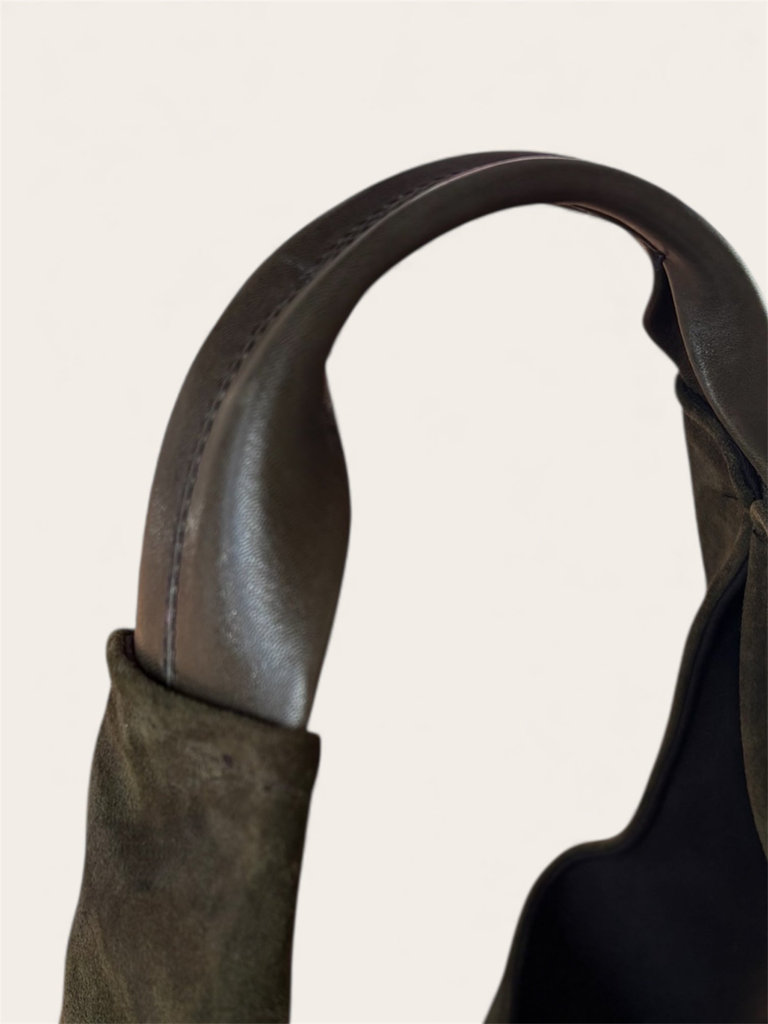 Borsa "Reborn" camoscio verde