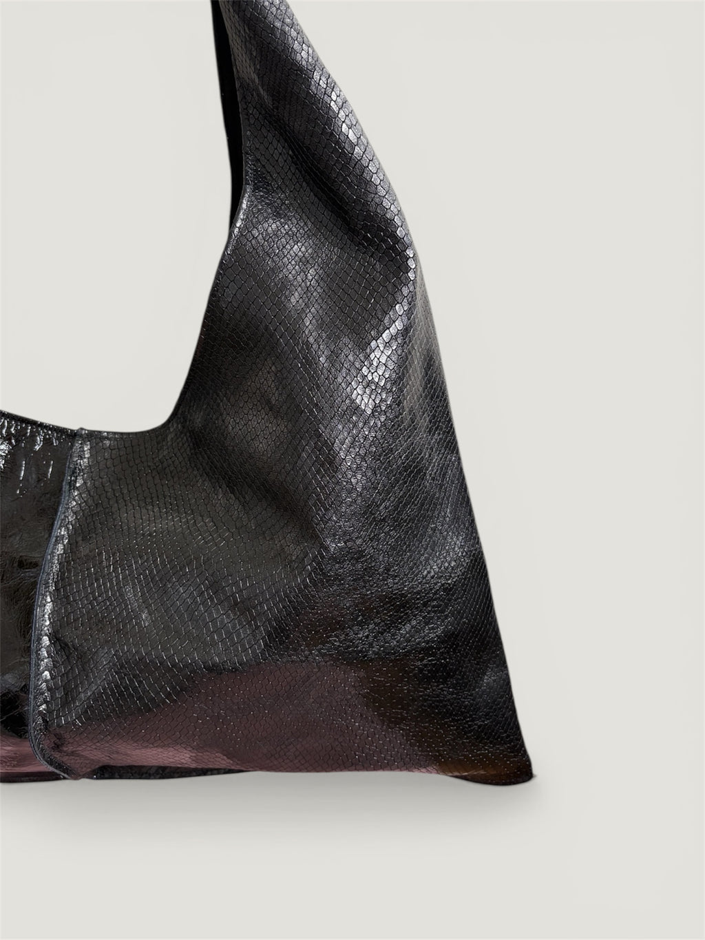 Borsa Reborn - pelle lucida nera & pelle stampa pitonata