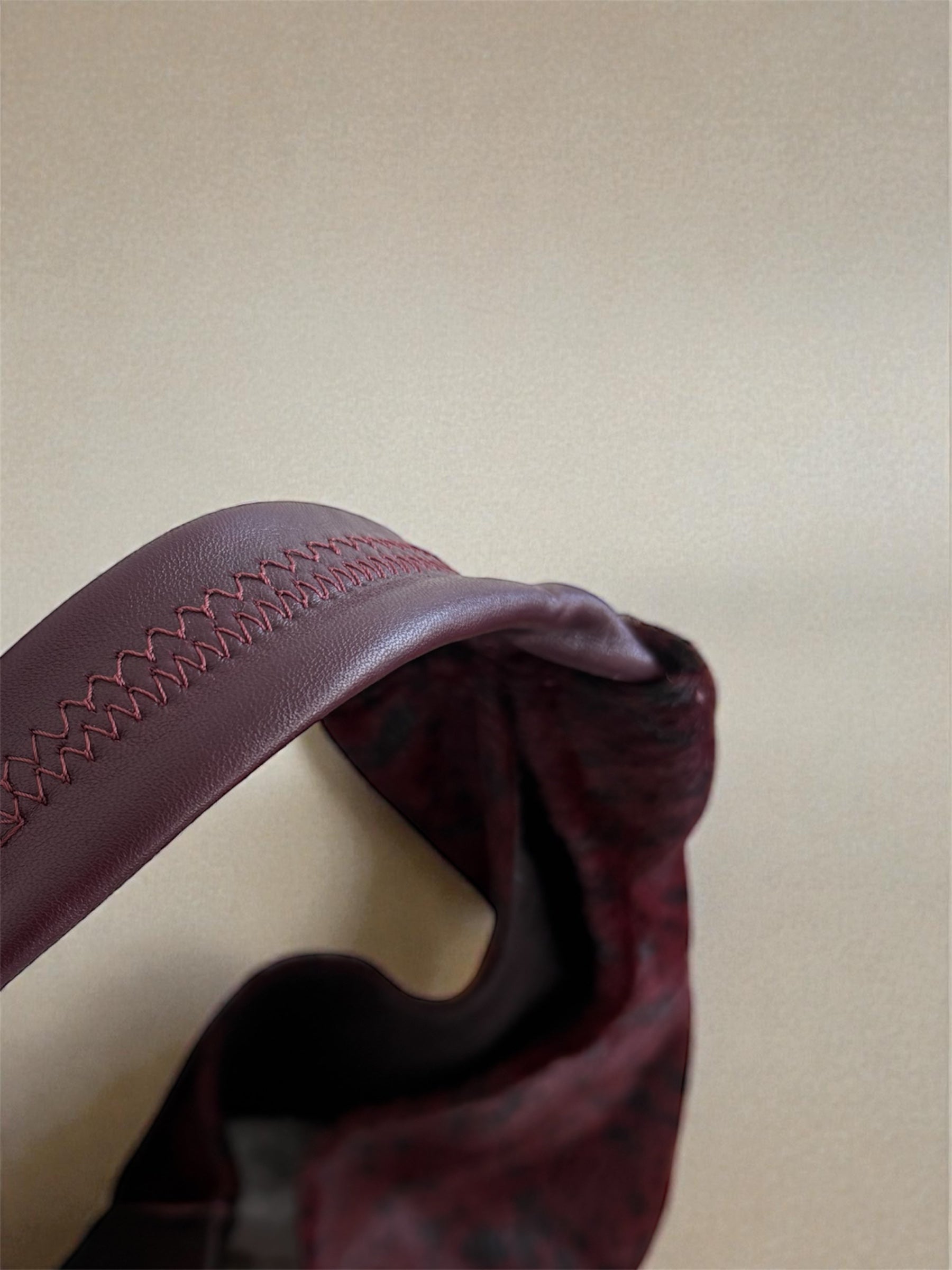 Borsa “Reborn” pelle lucida bordeaux & cavallino maculato bordeaux