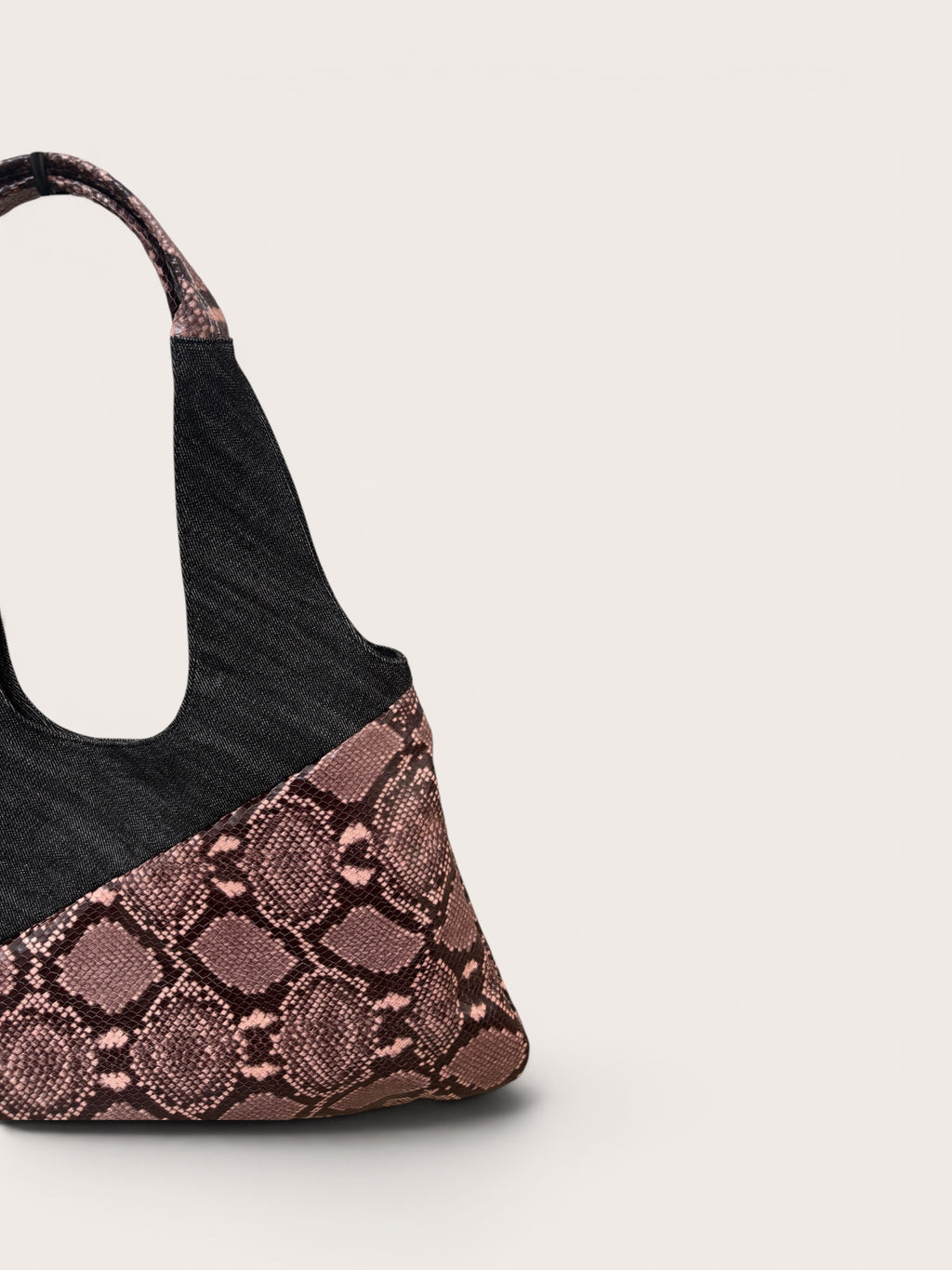 Borsa Reborn- Denim & pelle stampa pitonata rosa