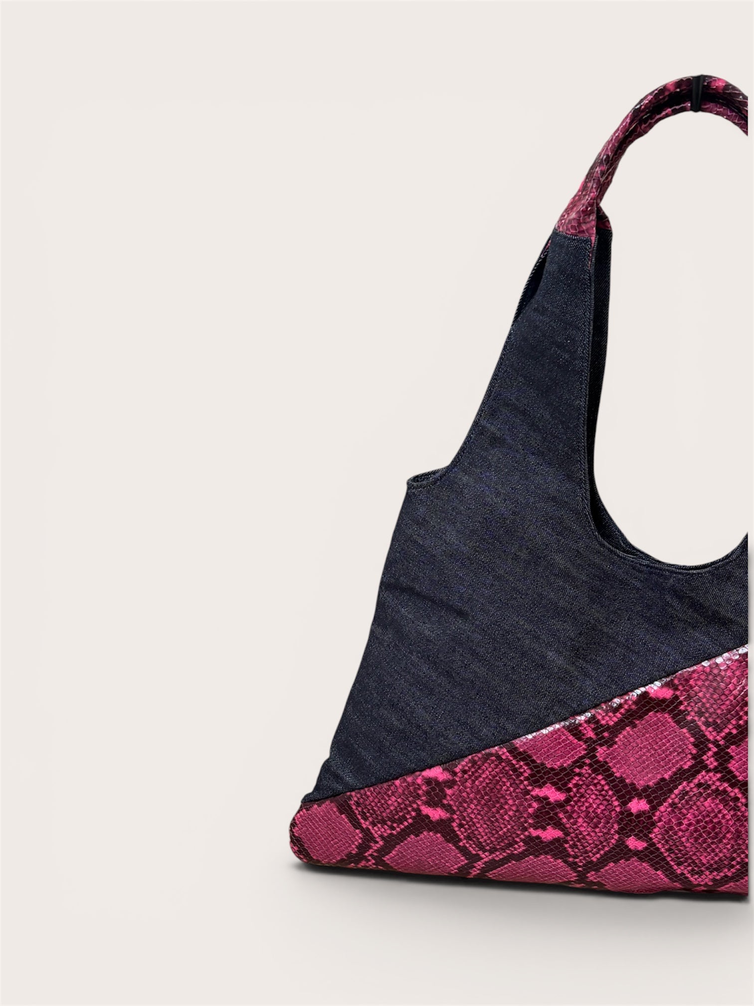 Borsa Reborn - Denim & pelle stampa pitonata fucsia
