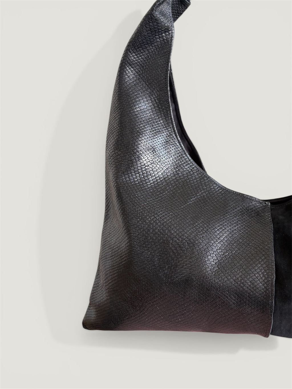 Borsa Reborn - pelle stampa pitonata & camoscio nero