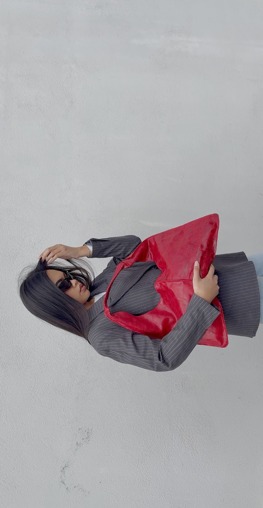 Borsa Reborn - interamente in pelle rossa stampa pitonata